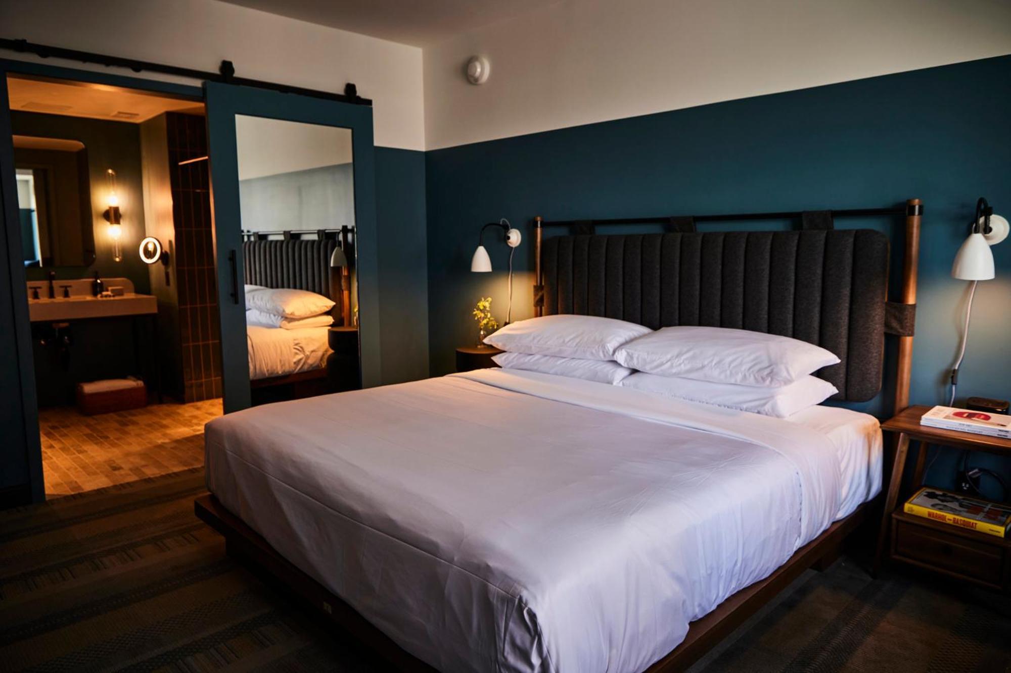 The Junto Hotel Columbus Extérieur photo