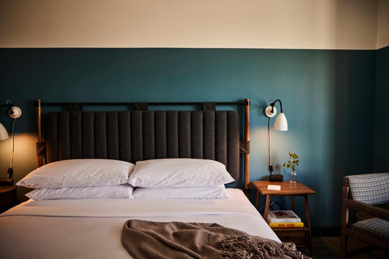 The Junto Hotel Columbus Extérieur photo