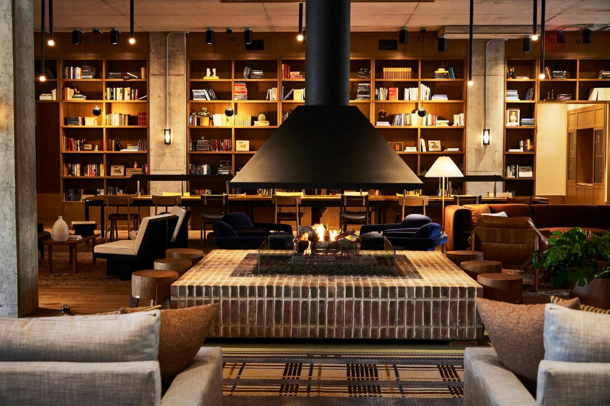 The Junto Hotel Columbus Extérieur photo